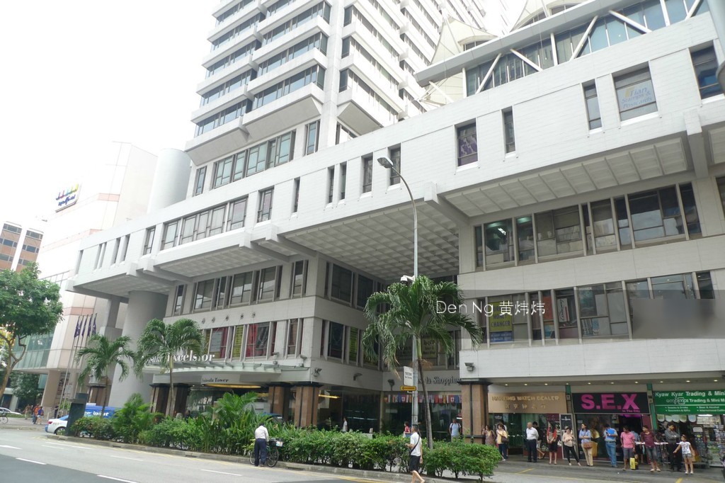 Peninsula Hotel And Shopping Centre (D6), Retail #118978122